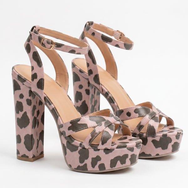 ZAPATILLA ANIMAL PRINT CASUAL DE TACÓN GRUESO (MOD 7179)