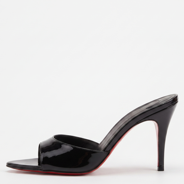 SANDALIA PUNTAL NEGRA CON SUELA ROJA DE TACÓN DE AGUJA (MOD 3008)