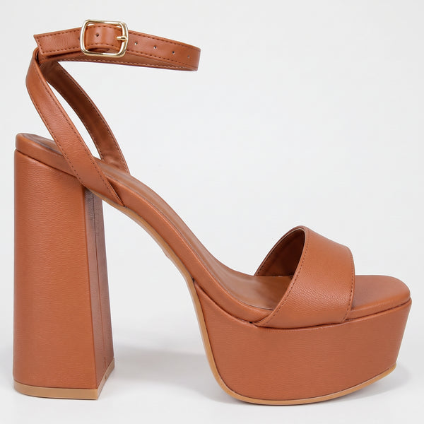 ZAPATILLA CAMEL DE TACÓN ANCHO CON PLATAFORMA (MOD 1000)