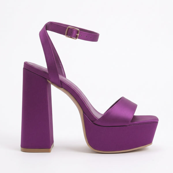 ZAPATILLA MORADA DE TACÓN ANCHO CON PLATAFORMA (MOD 1000TC)
