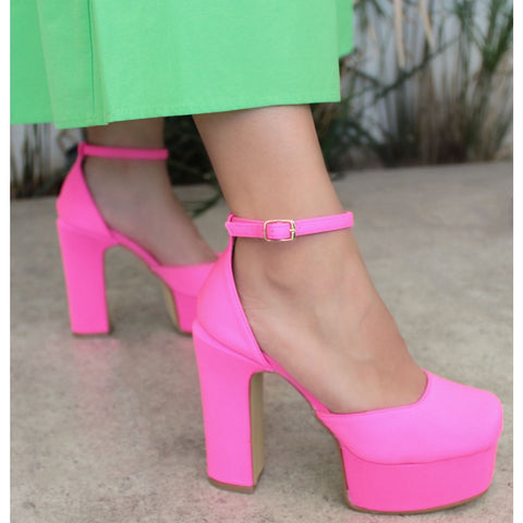 ZAPATILLA ROSA NEÓN DE TACÓN GRUESO CON PLATAFORMA (MOD 95-100)