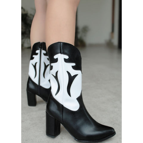 BOTA VAQUERA NEGRA/BLANCA DE TACÓN GRUESO (MOD 958)
