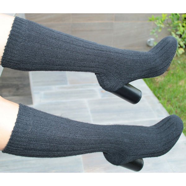 BOTÍN STRETCH NEGRO DE TACÓN GRUESO (MOD VERNEY)