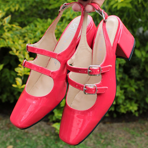 MARY JANE ROJA CON HEBILLAS (MOD 072)