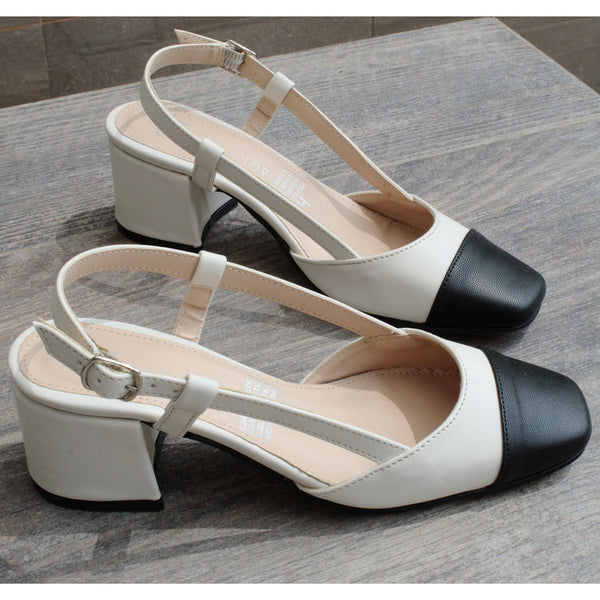 ZAPATILLA HUESO/NEGRA DE TACÓN GRUESO CON PULSERA (MOD 070)