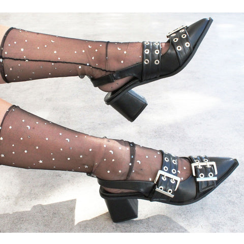 ZAPATILLA NEGRA DE TACÓN GRUESO CON HEBILLAS (MOD ADRIANNA)