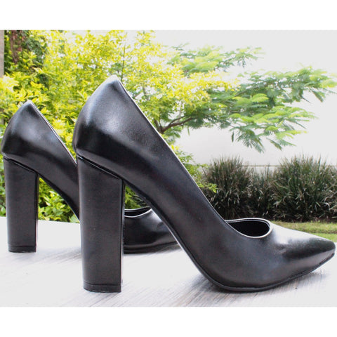 ZAPATILLA NEGRA CON TACÓN GRUESO (MOD 4000)