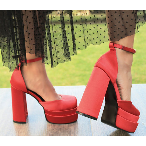 ZAPATILLA ROJA TACÓN GRUESO (MOD 3602)