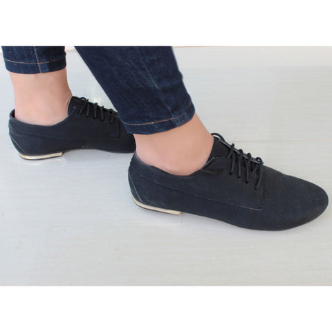 BALLERINA OXFORD NEGRA CON AGUJETA (MOD 118)